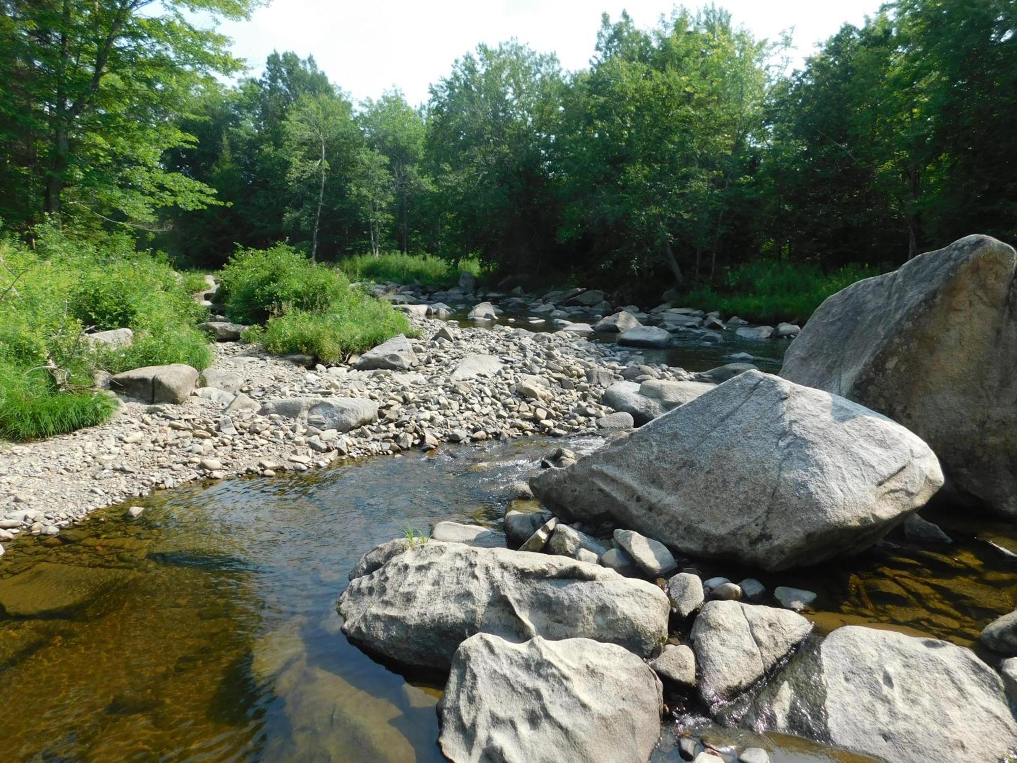 Villa Aux Tipis de la Rivière Sauvage Saint Romain Esterno foto