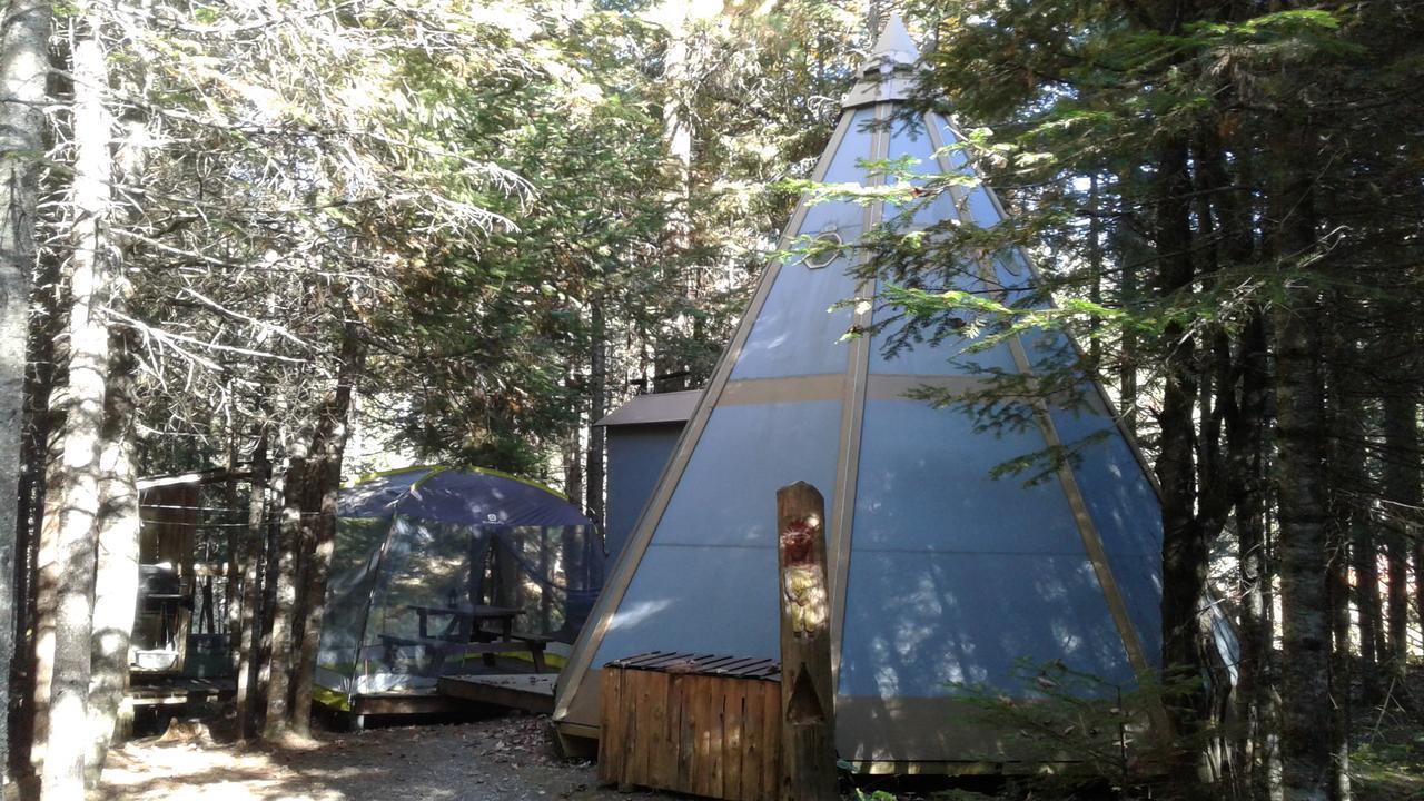 Villa Aux Tipis de la Rivière Sauvage Saint Romain Esterno foto