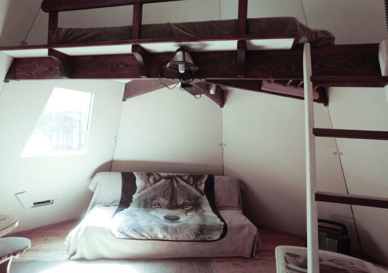 Villa Aux Tipis de la Rivière Sauvage Saint Romain Esterno foto